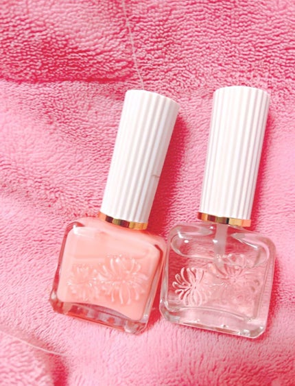 PAUL & JOE BEAUTE ネイルカラーのクチコミ「気になる点…乾くの遅いし、1日したらはげちゃう。色もムラになる。。..」(1枚目)