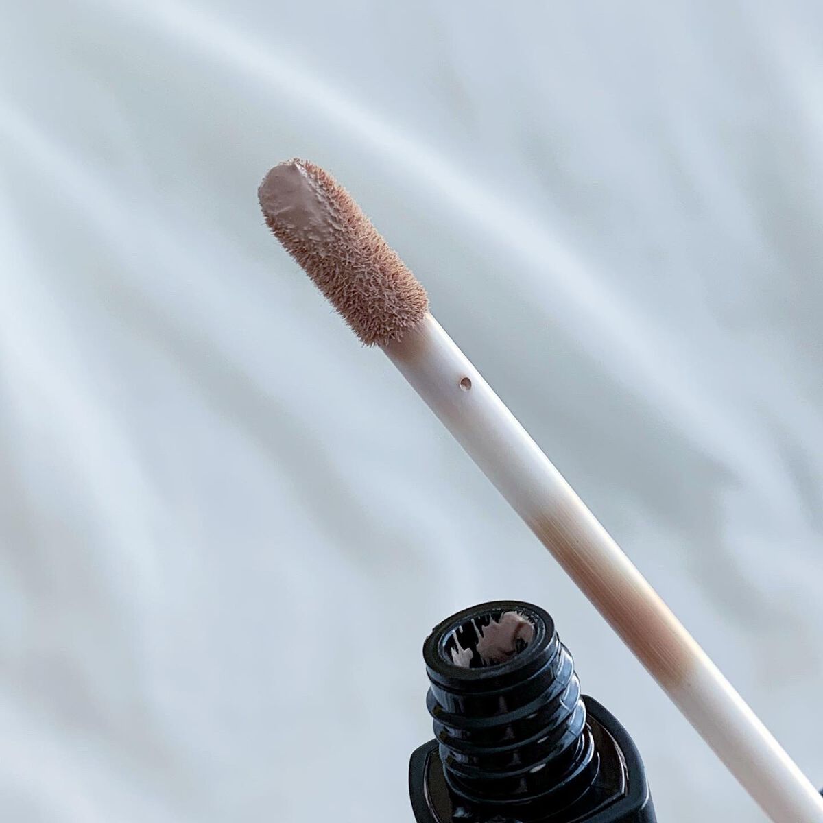 ラディアントクリーミーコンシーラー 1242 VANILLA/NARS/リキッドコンシーラーを使ったクチコミ（2枚目）