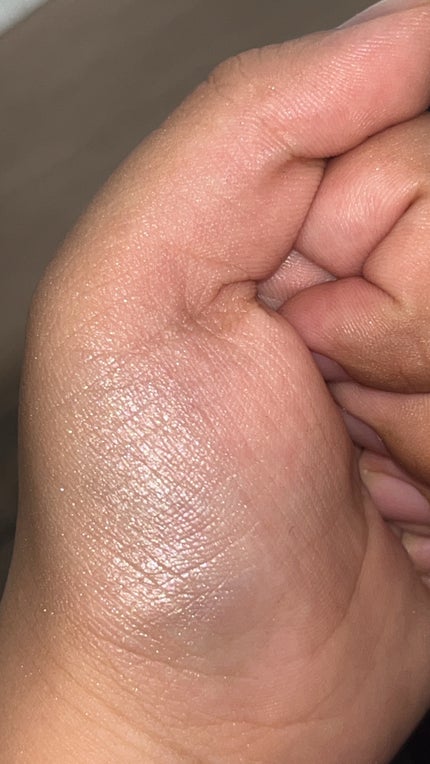 イルミネイティングフィニッシュパウダー ~Abloom~/キャンメイク/プレストパウダーを使ったクチコミ(4枚目)