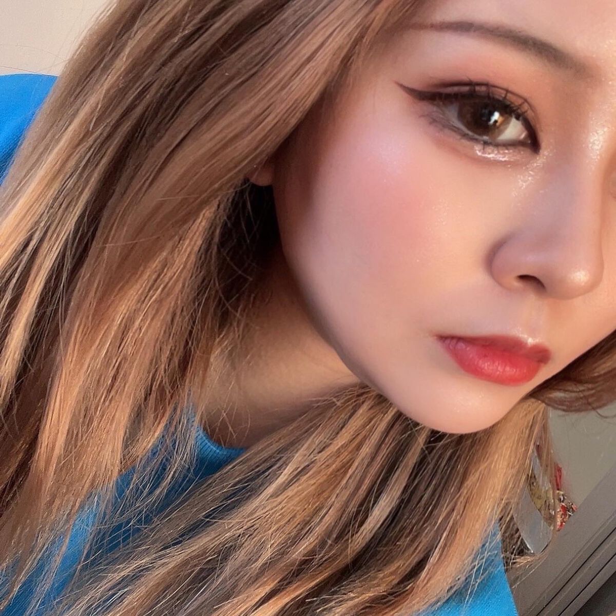 スターダストダイヤモンドハイライトパウダー/PERFECT DIARY/パウダーハイライトを使ったクチコミ（3枚目）