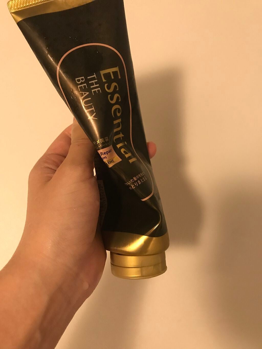 THE BEAUTY 髪のキメ美容プレミアムトリートメント<モイストリペアプレミアム>/エッセンシャル/洗い流すヘアトリートメントを使ったクチコミ(1枚目)