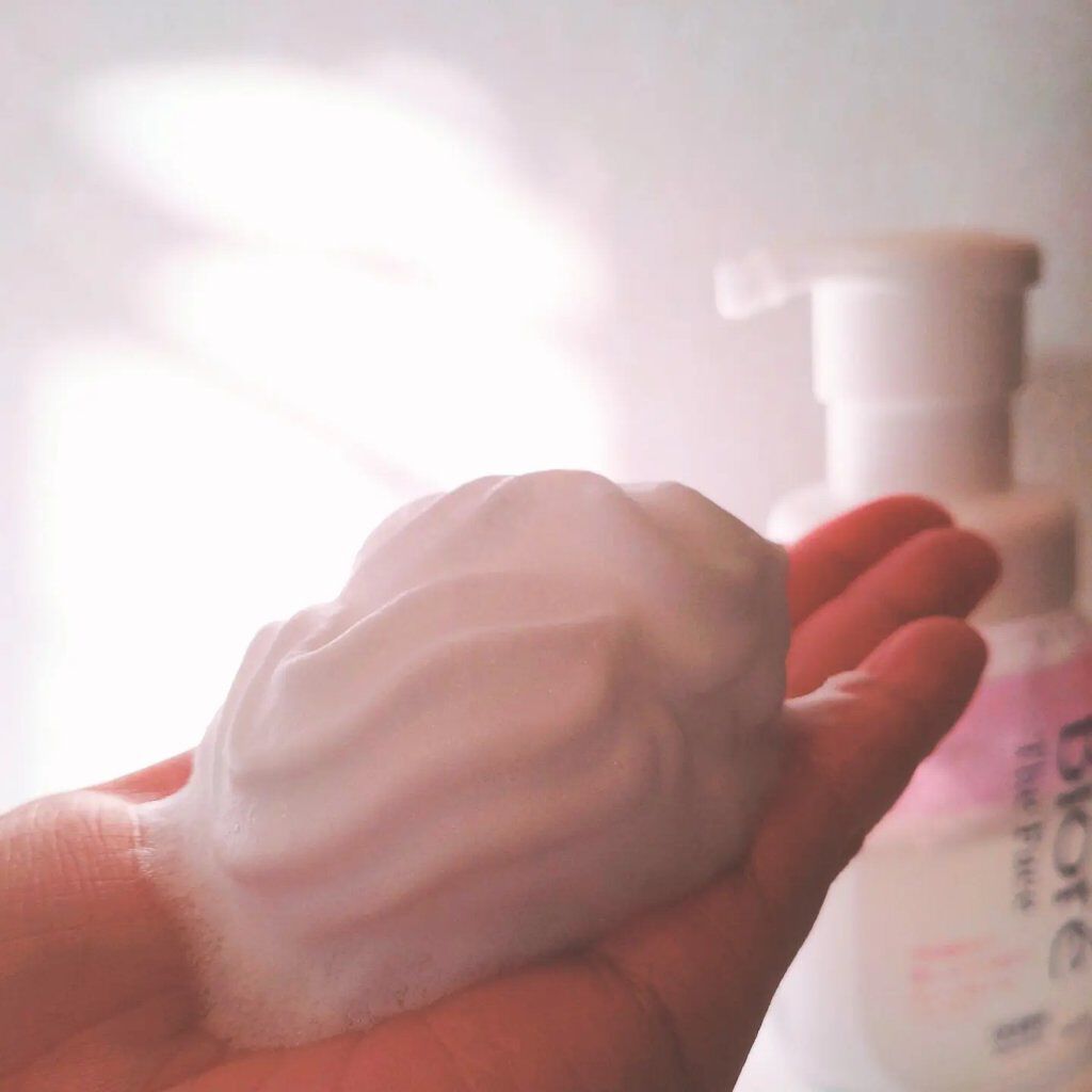 ビオレ ザフェイス 泡洗顔料 ディープモイスト/ビオレ/泡洗顔を使ったクチコミ（2枚目）