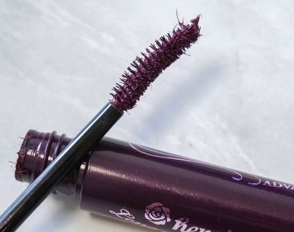 ふんわり抜け感の乙女な目元♡ピンク系マスカラを大特集!