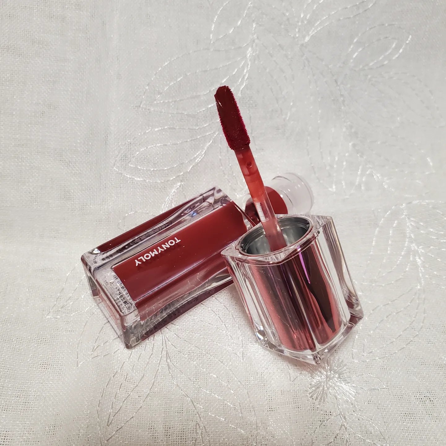 ゲットイットティント ウォーターフルバター 04 Rose Tarte ローズタルト/TONYMOLY/リップティントを使ったクチコミ（2枚目）