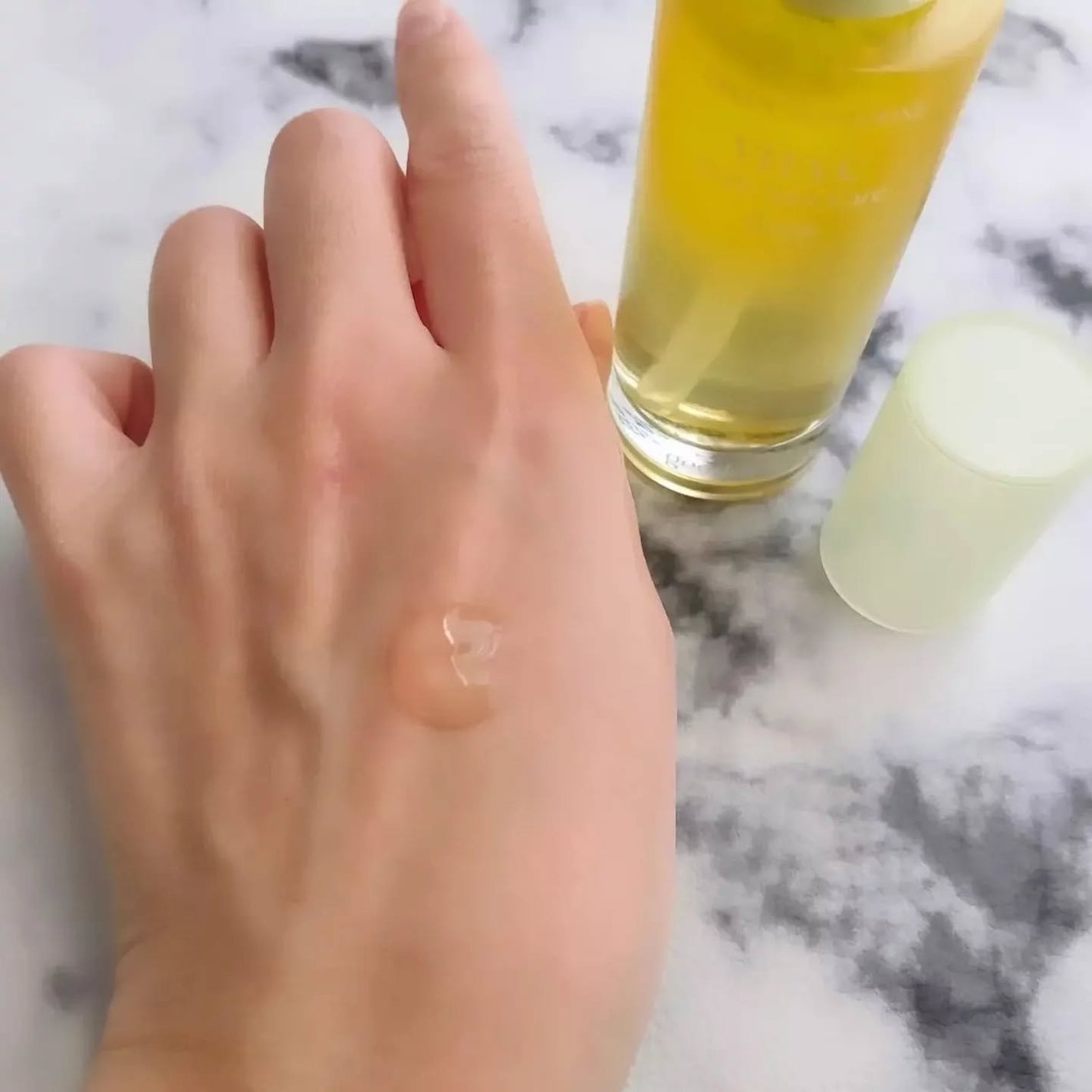 グリーンタンジェリン ビタC ダークスポットケアセラム/goodal/美容液を使ったクチコミ(7枚目)