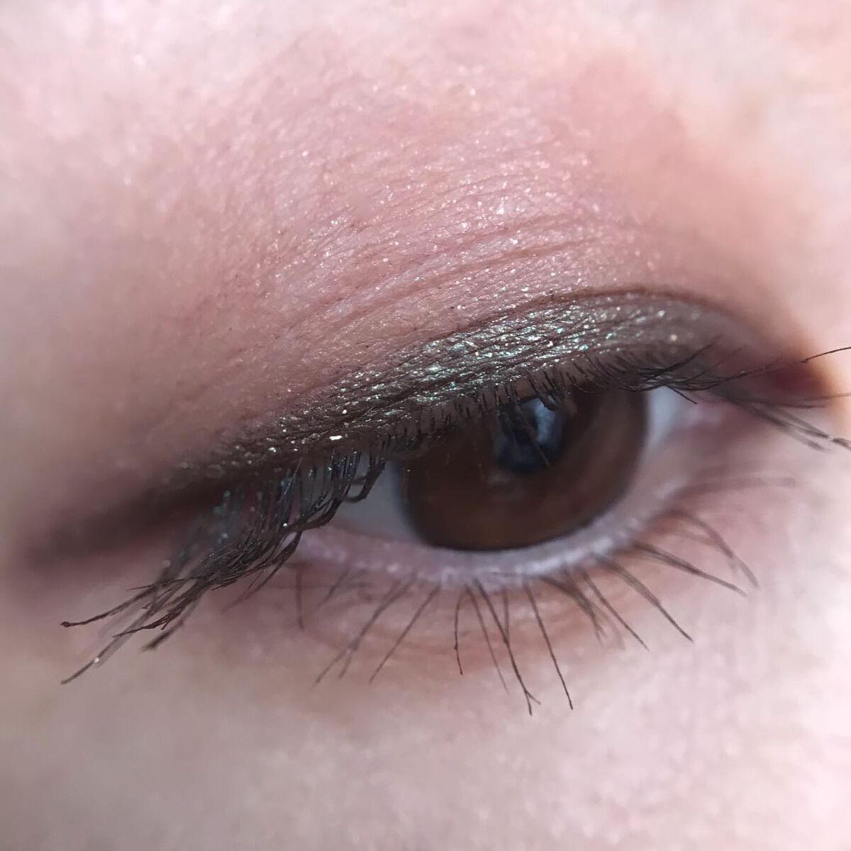 スモール アイシャドウ ソフト ブラウン/M・A・C/単色アイシャドウを使ったクチコミ（3枚目）