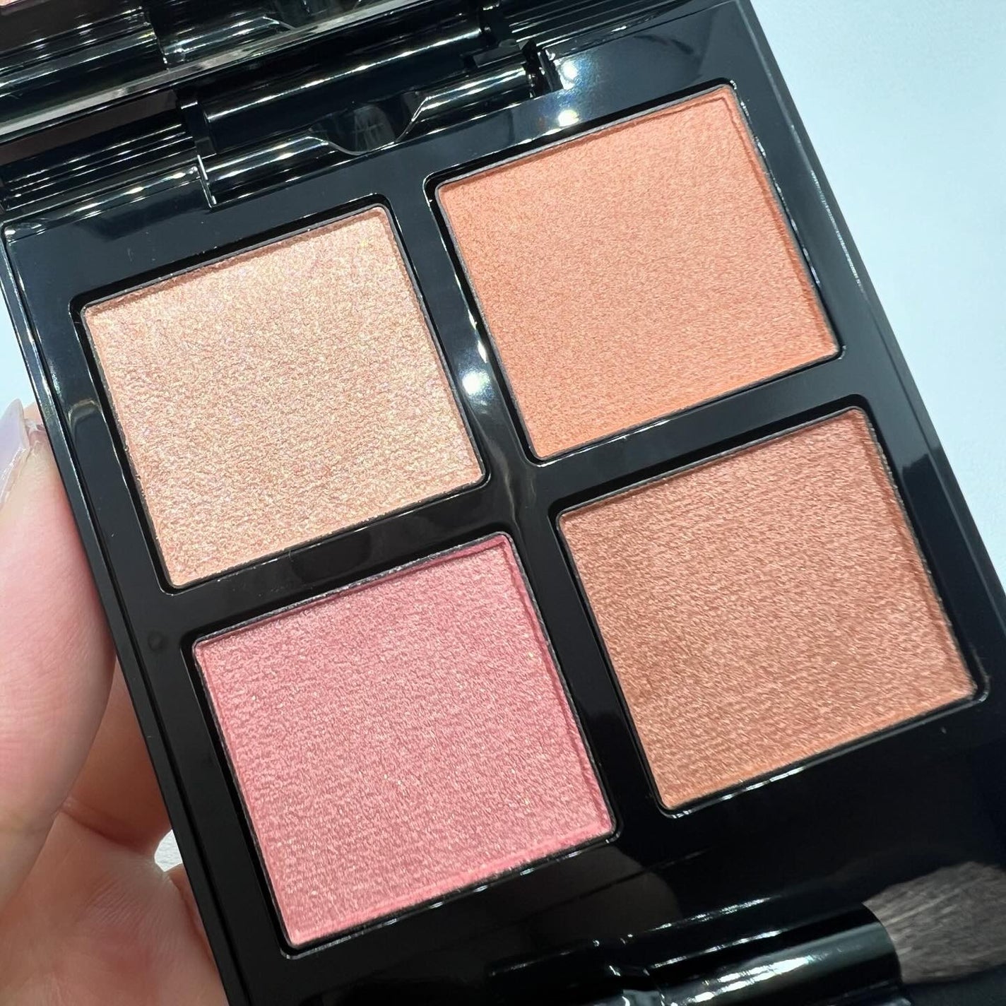 アディクション ザ アイシャドウ パレット +/ADDICTION/アイシャドウパレットを使ったクチコミ(2枚目)