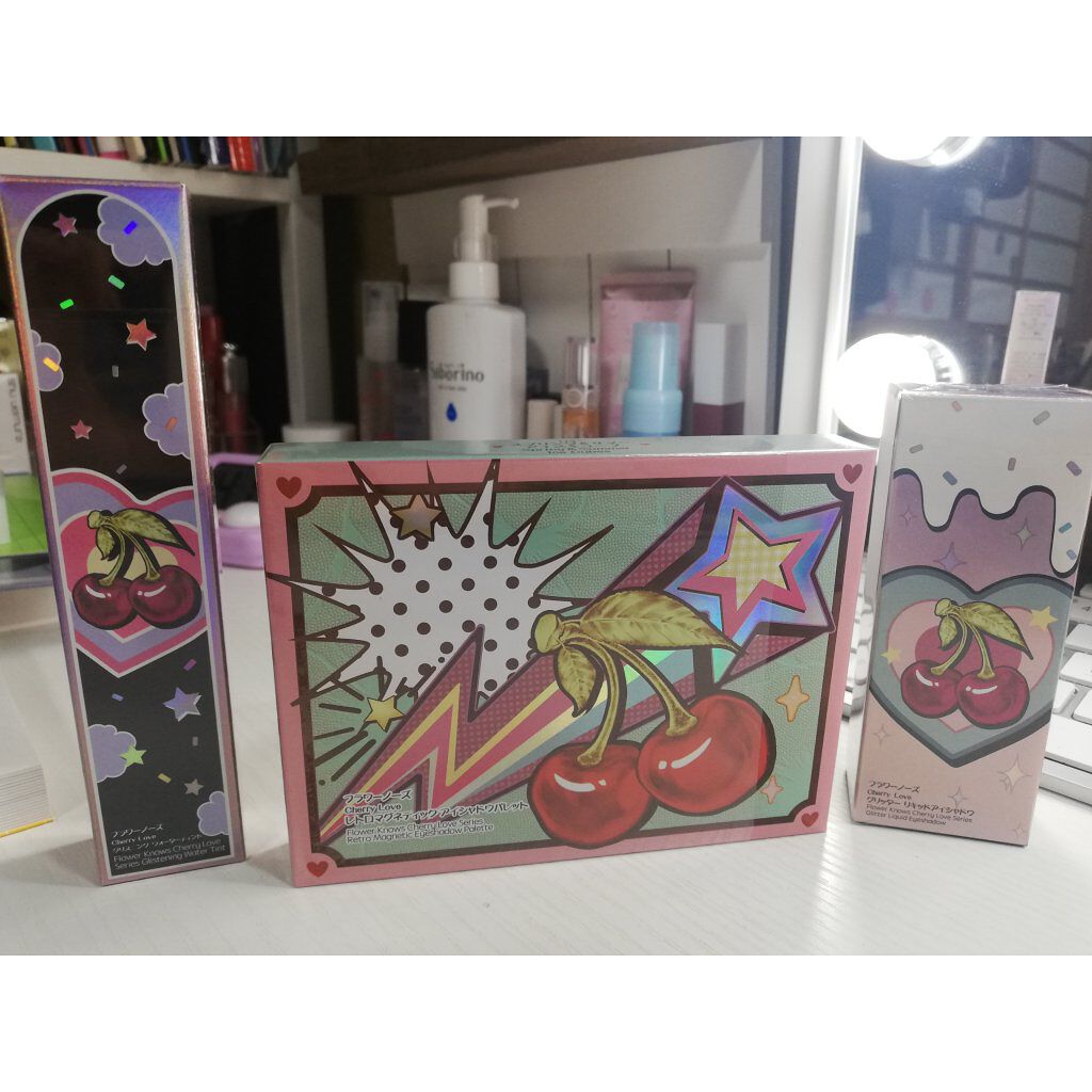 レトロマグネティック アイシャドウパレット/FlowerKnows/アイシャドウパレットを使ったクチコミ（2枚目）