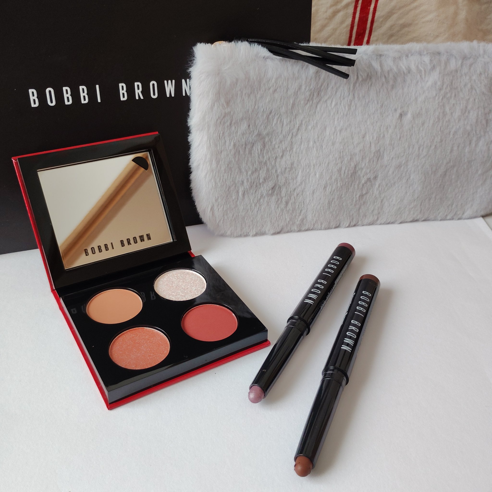 ルナ ライツ アイシャドウ クォード【LUNAR NEW YEAR COLLECTION】/BOBBI BROWN/アイシャドウパレットを使ったクチコミ（1枚目）