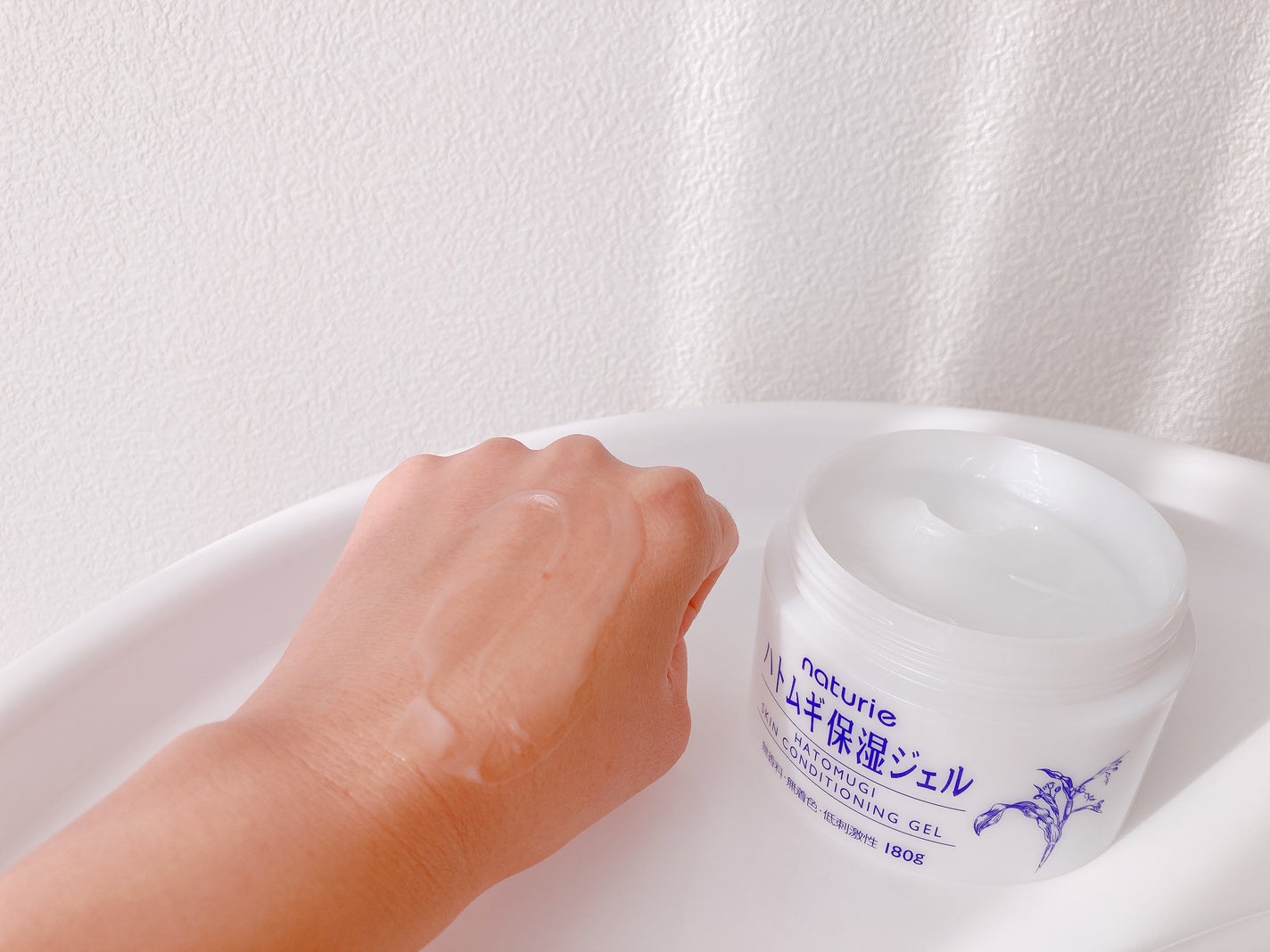 ハトムギ保湿ジェル(ナチュリエ スキンコンディショニングジェル)/ナチュリエ/美容液を使ったクチコミ(5枚目)
