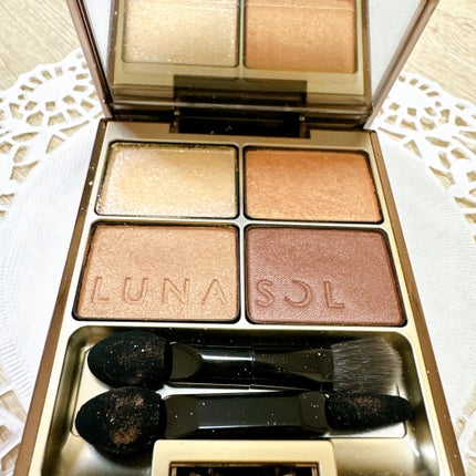 スキンモデリングアイズ/LUNASOL/アイシャドウパレットを使ったクチコミ(4枚目)