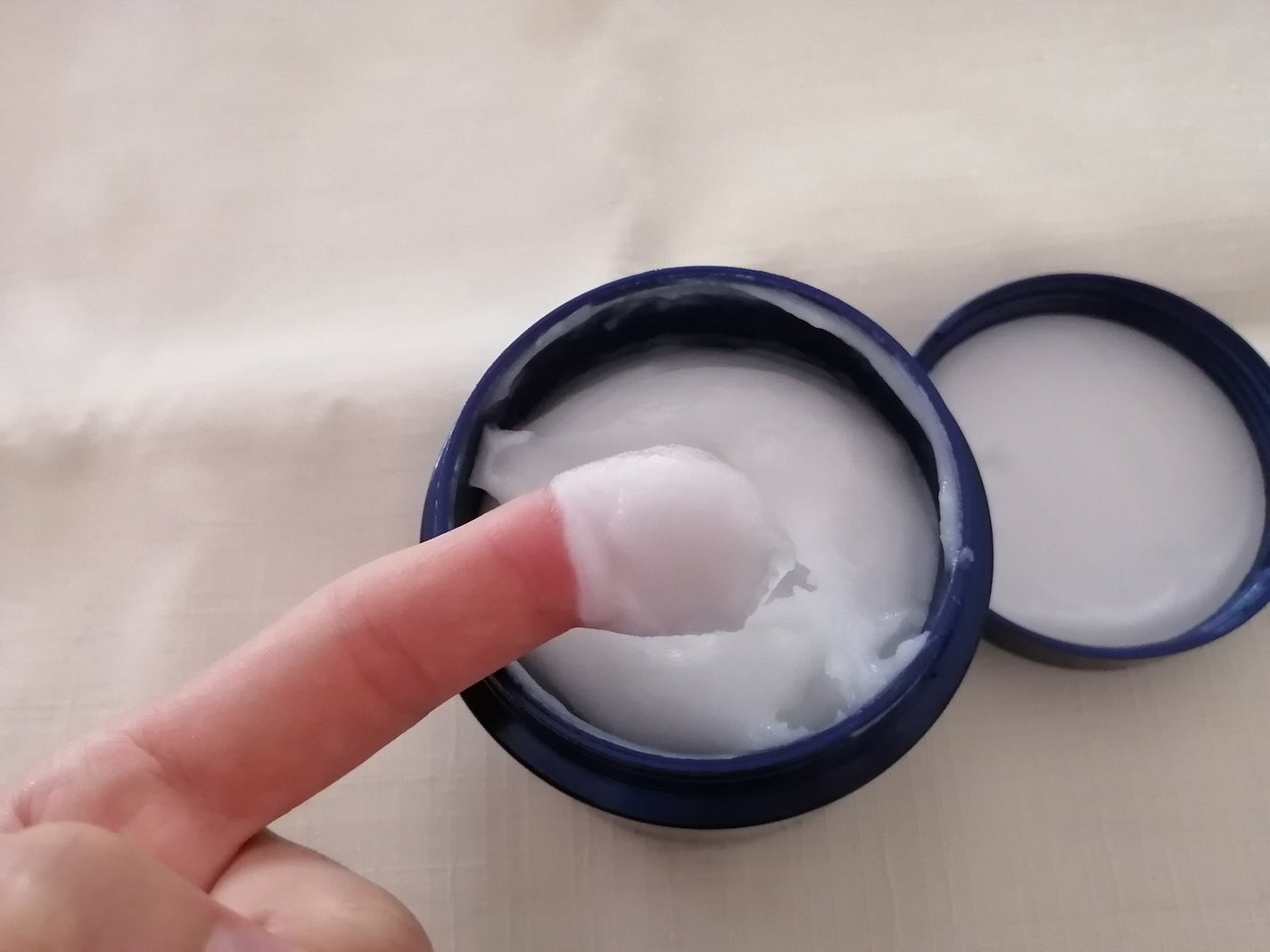 ニベア ロイヤルブルーボディクリーム うるおい密封ケア/ニベア/ボディクリームを使ったクチコミ(4枚目)