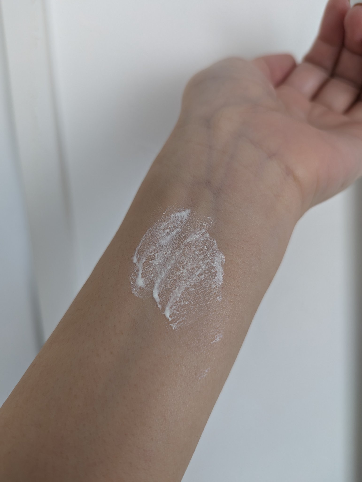 ビオレUV　アクアリッチ　アクアハイライトローション（水層ハイライトUV）/ビオレ/日焼け止めローションを使ったクチコミ（3枚目）