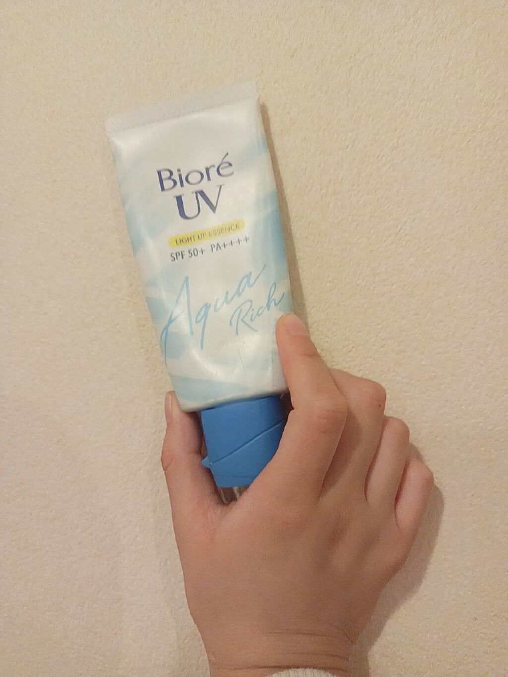 ビオレUV アクアリッチ ライトアップエッセンス/ビオレ/日焼け止めクリームを使ったクチコミ（1枚目）