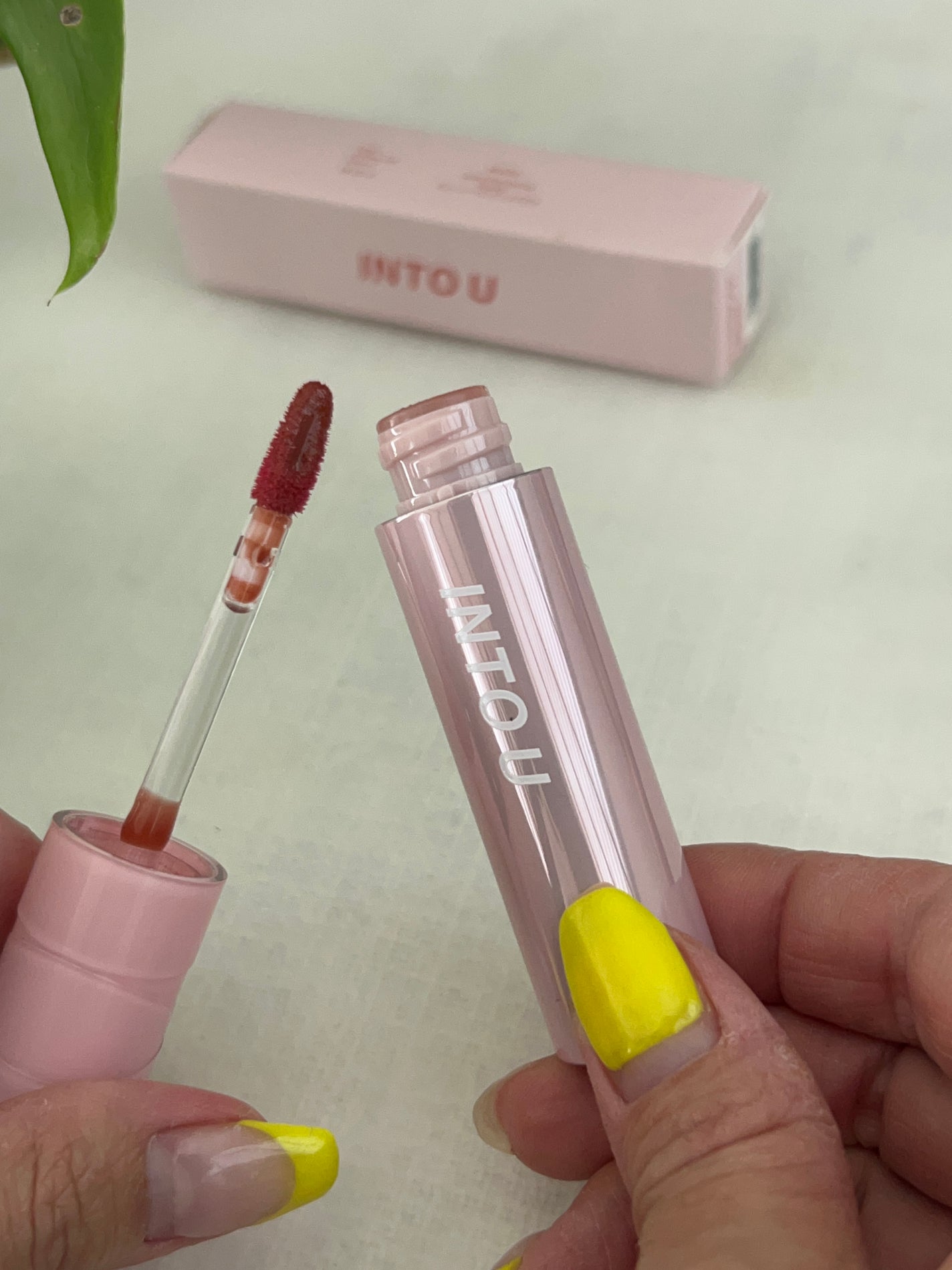 ジューシーパンピンググロス/INTO U/リップグロスを使ったクチコミ(1枚目)