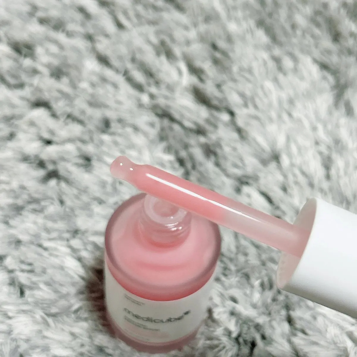 PDRNピンクアンプル PDRN 10,000ppm配合/MEDICUBE/美容液を使ったクチコミ（2枚目）