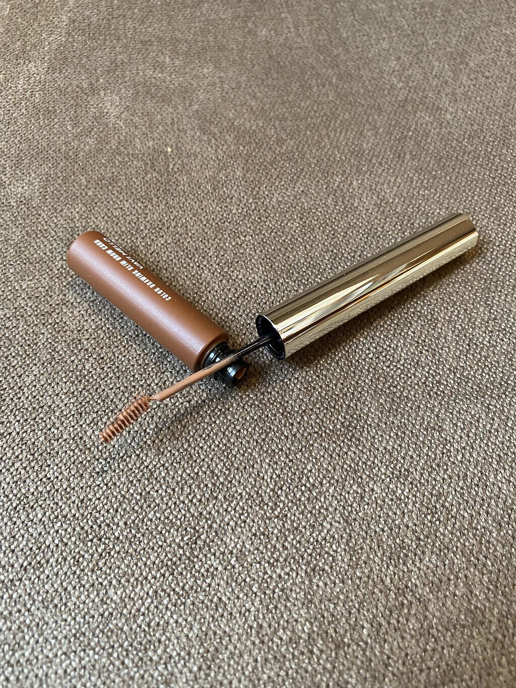 カラードローイングスリムブロウカラ 03ロージーブラウン/VAVI MELLO/眉マスカラを使ったクチコミ（3枚目）