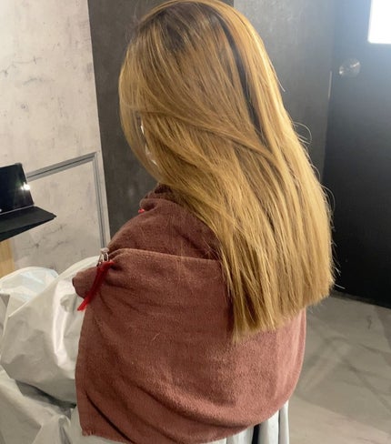 Kazuhair.. on LIPS 「室内光、自然光での色の見え方の違いを😊 自然光→施術前→室内..」(5枚目)