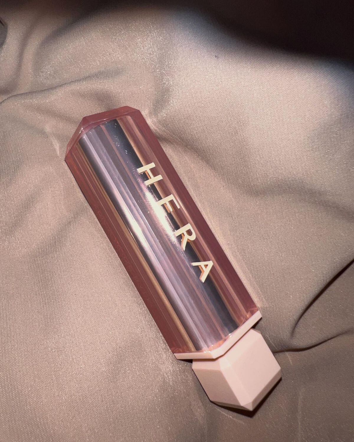 センシュアルスパイシーヌードバーム 218/HERA/口紅を使ったクチコミ（2枚目）