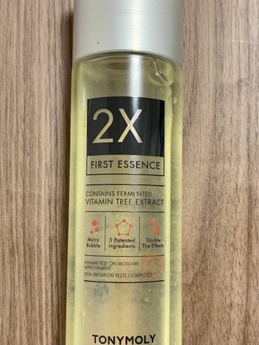 TONYMOLY 2x first essenceのクチコミ「良い。これを最初に使うとその次に使うトナーの浸透が明らかに違う。拭き取り化粧水系は強いものが多.....」（1枚目）