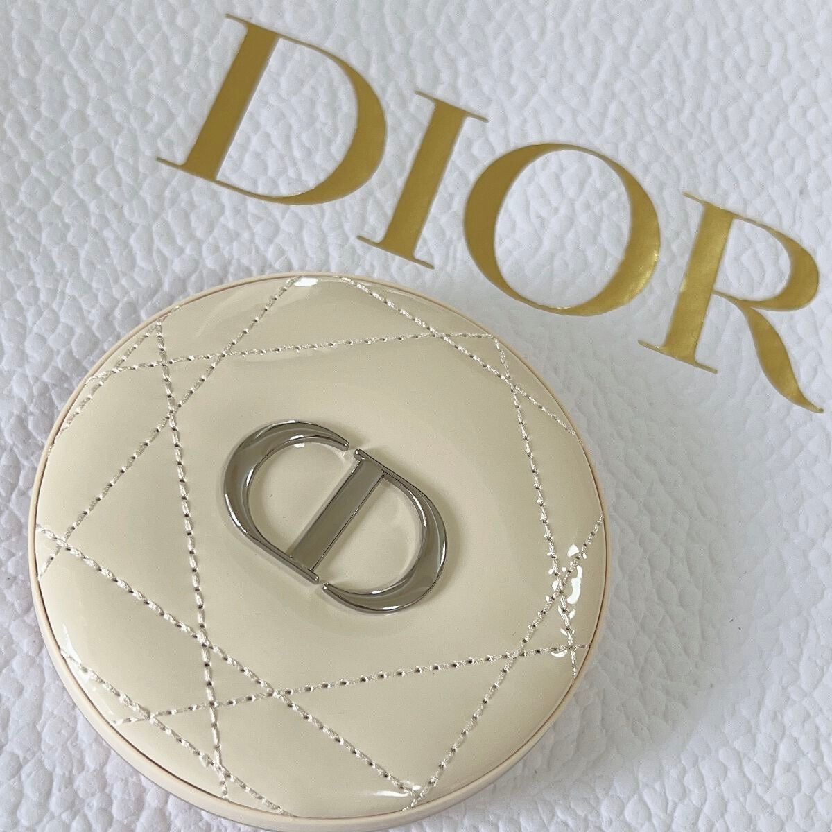 ディオールスキン フォーエヴァー クチュール ルミナイザー/Dior/プレストパウダーを使ったクチコミ(2枚目)