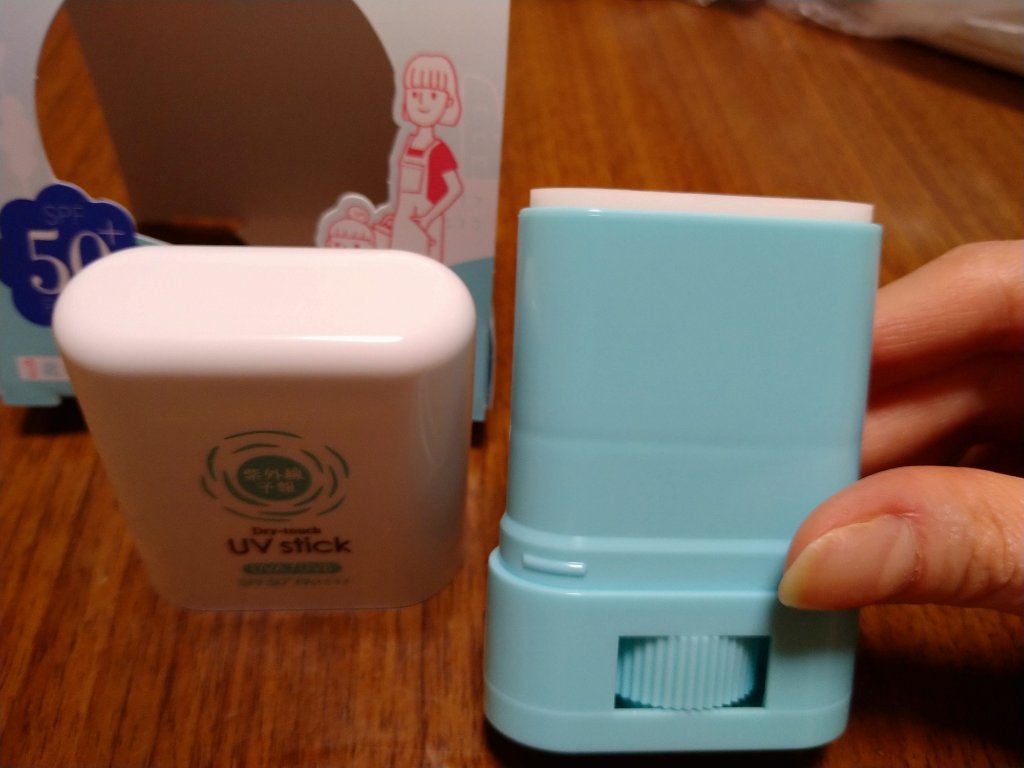 紫外線予報 さらさらUVスティックF/紫外線予報/日焼け止めスティックを使ったクチコミ(1枚目)