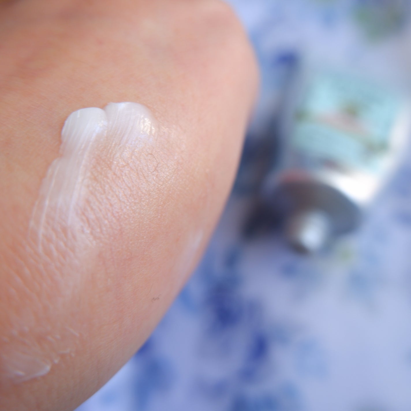 薬用さらさらクリーム/デオナチュレ/デオドラント・制汗剤を使ったクチコミ(3枚目)