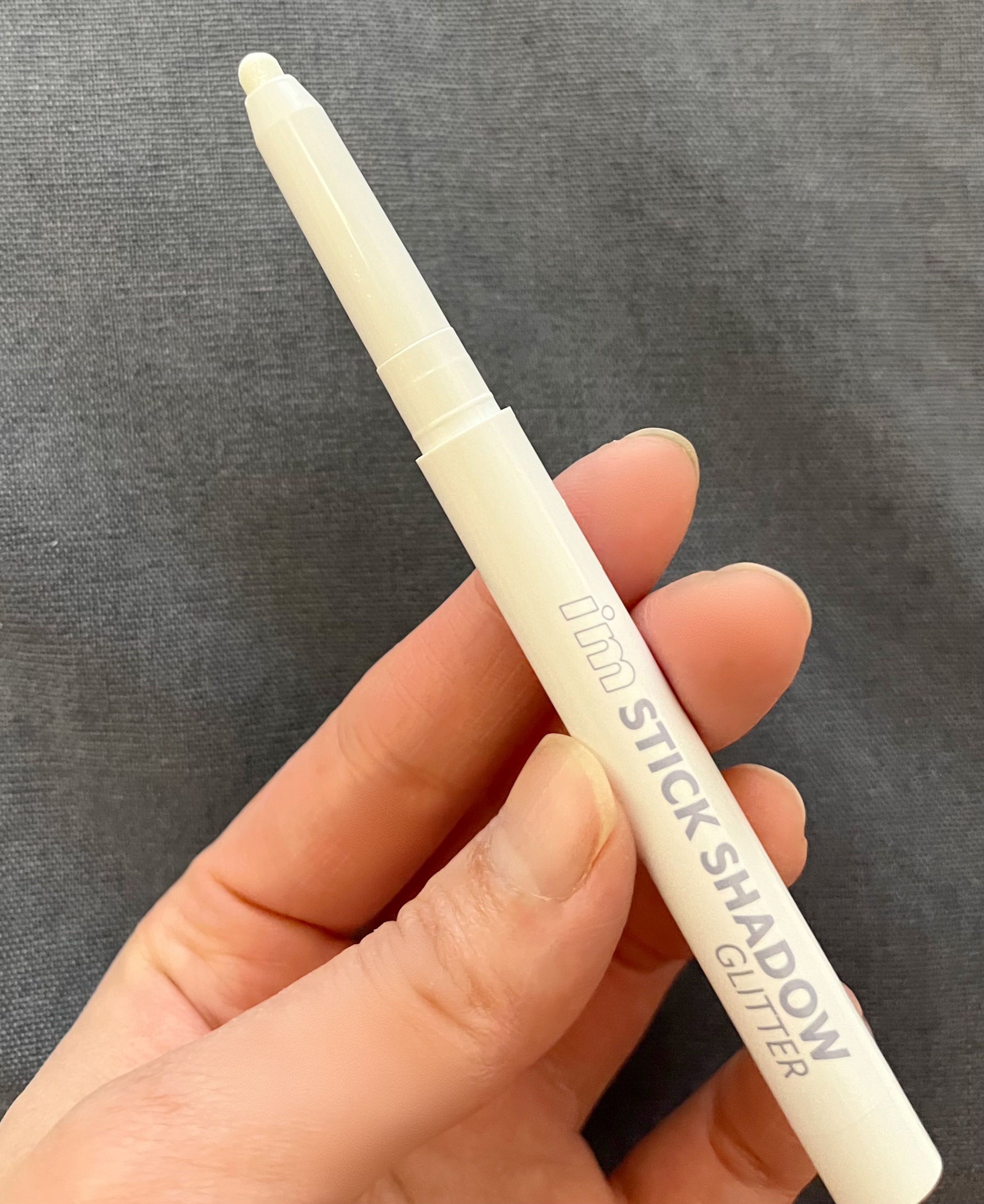 i'm Stick Shadow Glitterr/i’m meme/スティックアイシャドウを使ったクチコミ（2枚目）