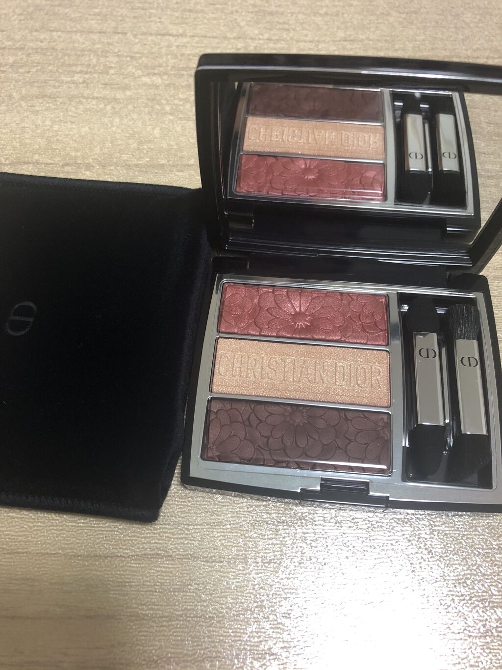 トリオ ブリック パレット＜ピュア グロウ＞/Dior/アイシャドウパレットを使ったクチコミ（1枚目）