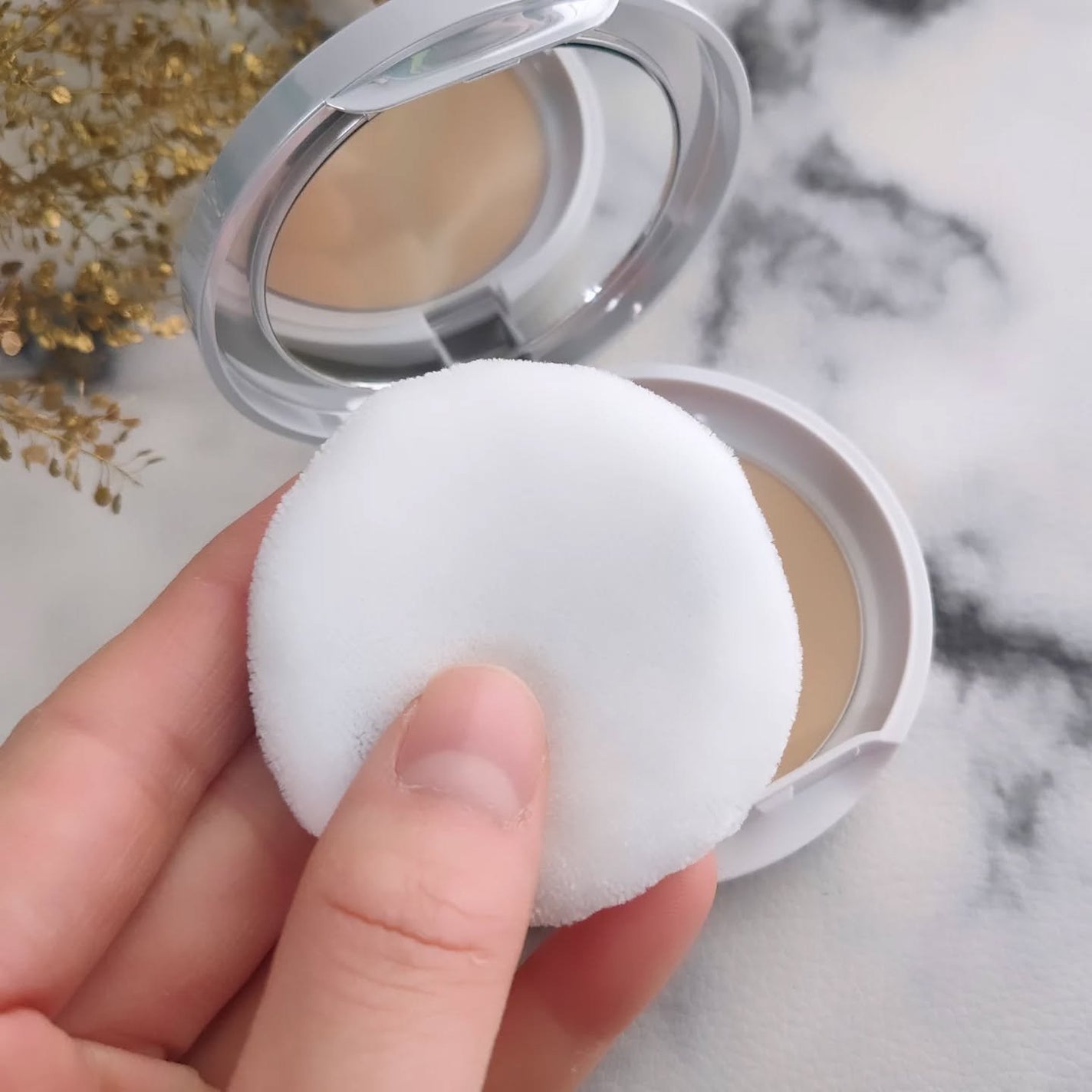 トランシーノ薬用UVパウダーEX/トランシーノ/日焼け止めパウダーを使ったクチコミ(4枚目)