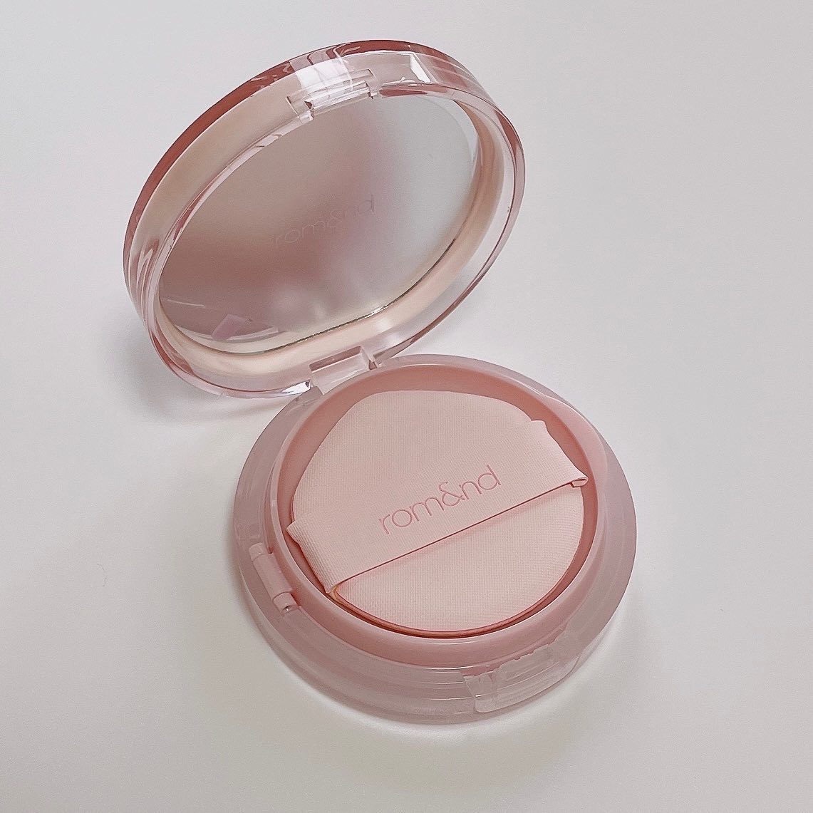 ブルームインカバーフィットクッション/rom&nd/クッションファンデーションを使ったクチコミ（2枚目）