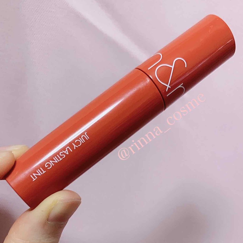 ジューシーラスティングティント/rom&nd/リップティントを使ったクチコミ（2枚目）