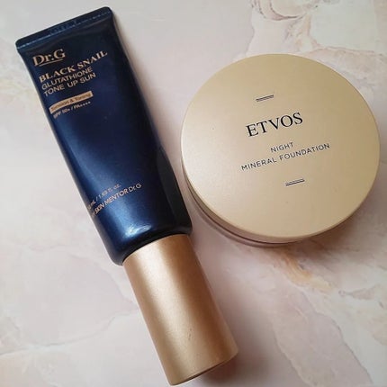 ナイトミネラルファンデーション/エトヴォス/ルースパウダーを使ったクチコミ(2枚目)