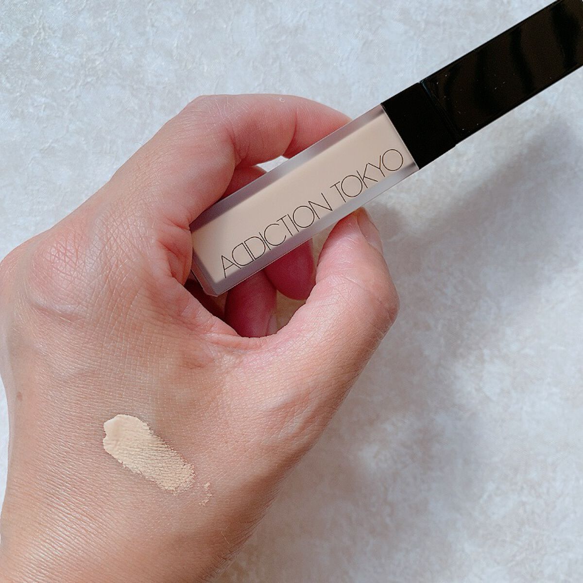 アディクション スキンリフレクト フィックス コンシーラー 004 Light Beige/ADDICTION/リキッドコンシーラーを使ったクチコミ（3枚目）