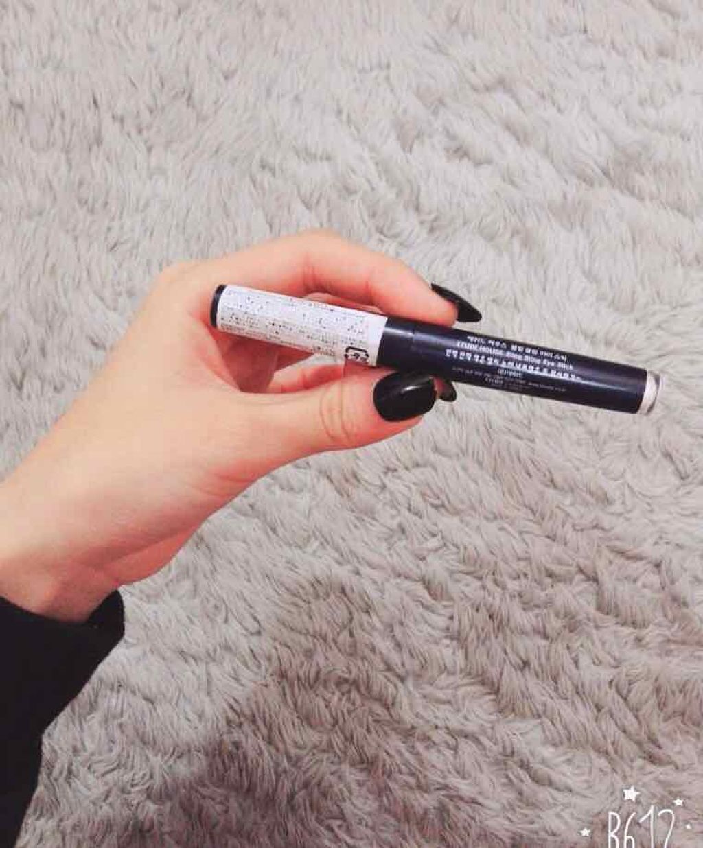 キラキラ アイシャドウ/ETUDE/スティックアイシャドウを使ったクチコミ(3枚目)