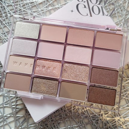 ソフトブラーリングアイパレット/wakemake/アイシャドウパレットを使ったクチコミ(2枚目)