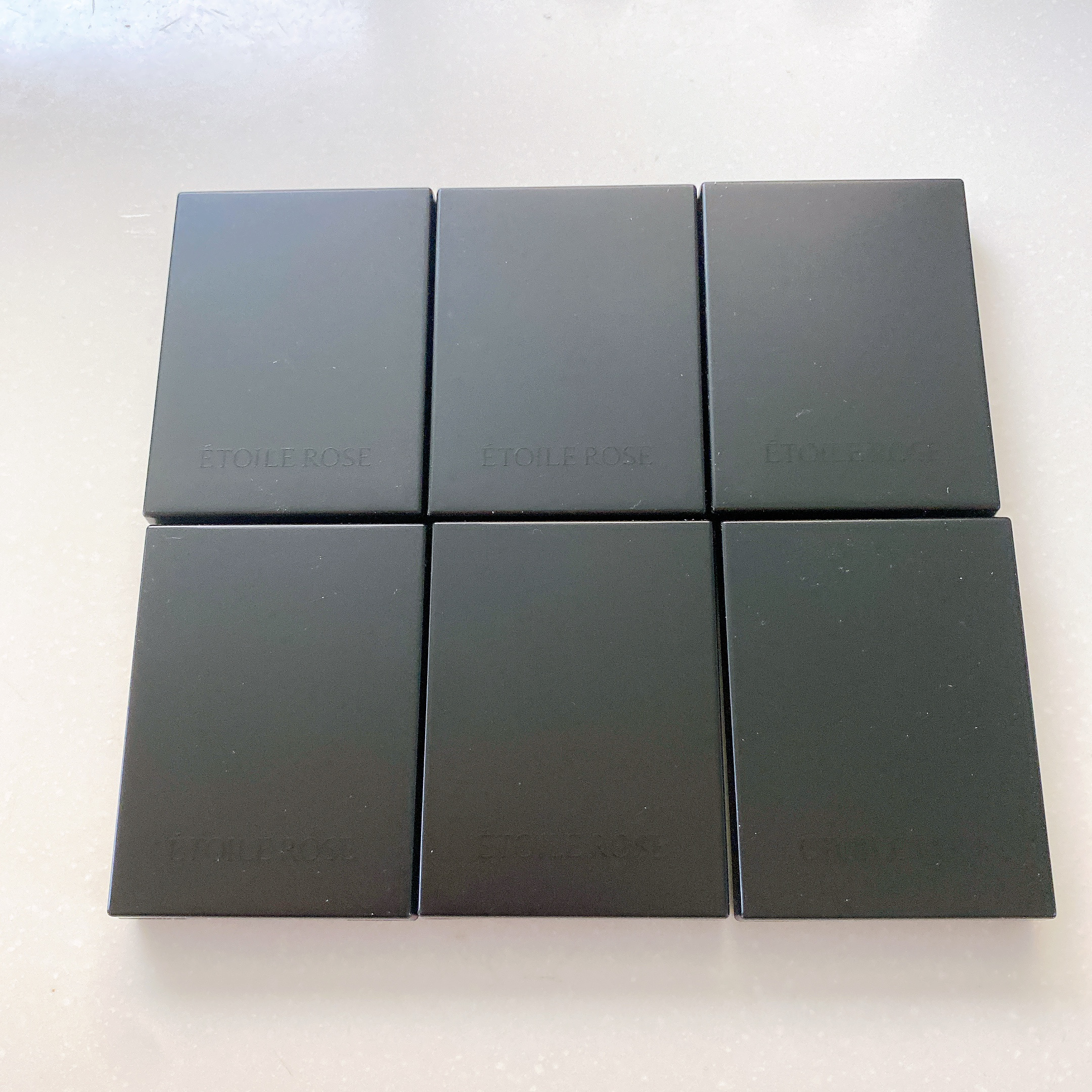 エトワルローズ 4色アイシャドウ 11 カシス/Étoile Rose/アイシャドウパレットを使ったクチコミ（2枚目）