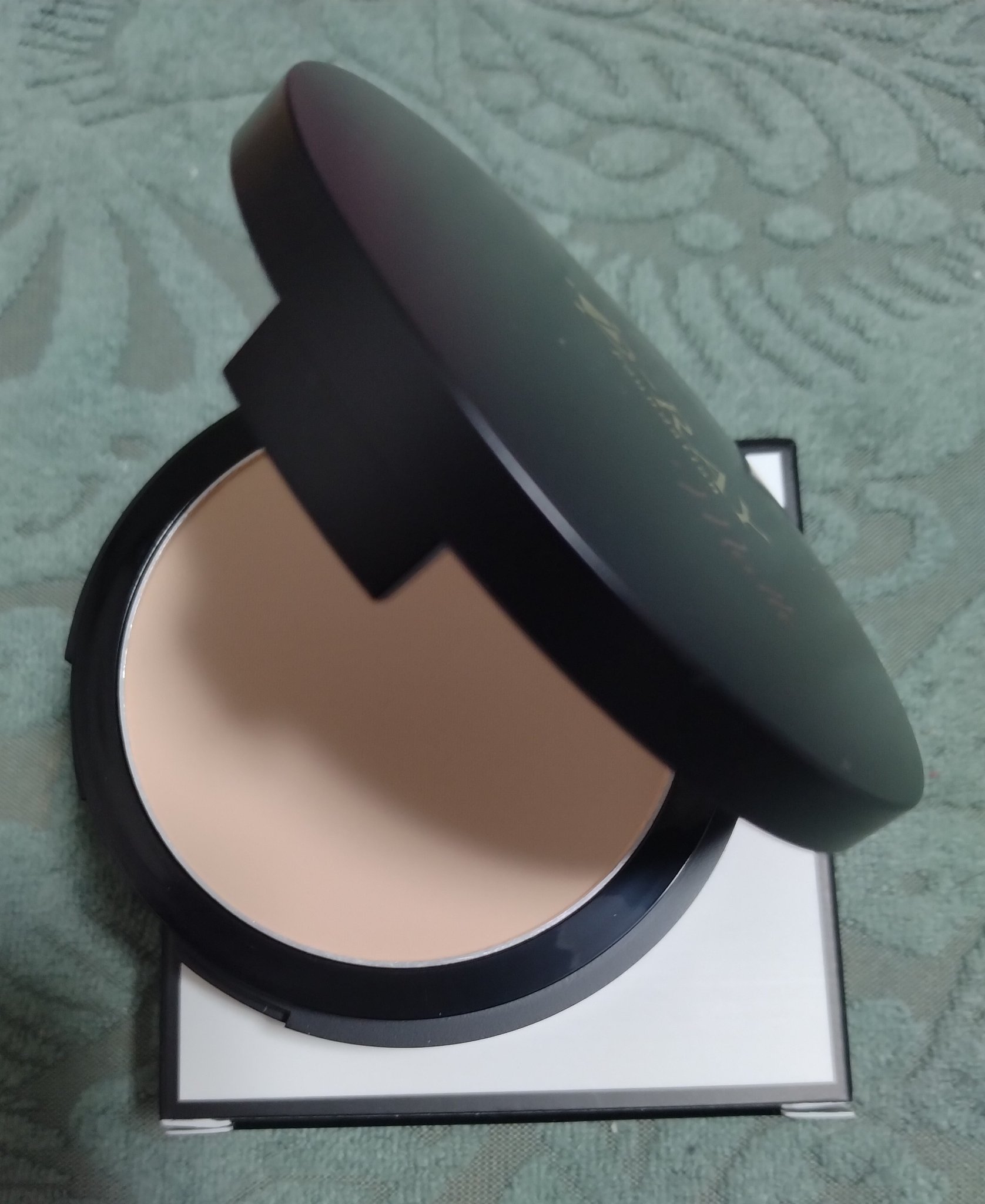 ミネラルファンデーション/D-RAY/パウダーファンデーションを使ったクチコミ（1枚目）