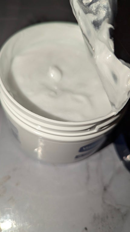 ヴァセリンリペアクリームナイトケア/ヴァセリン/ボディクリームを使ったクチコミ(3枚目)