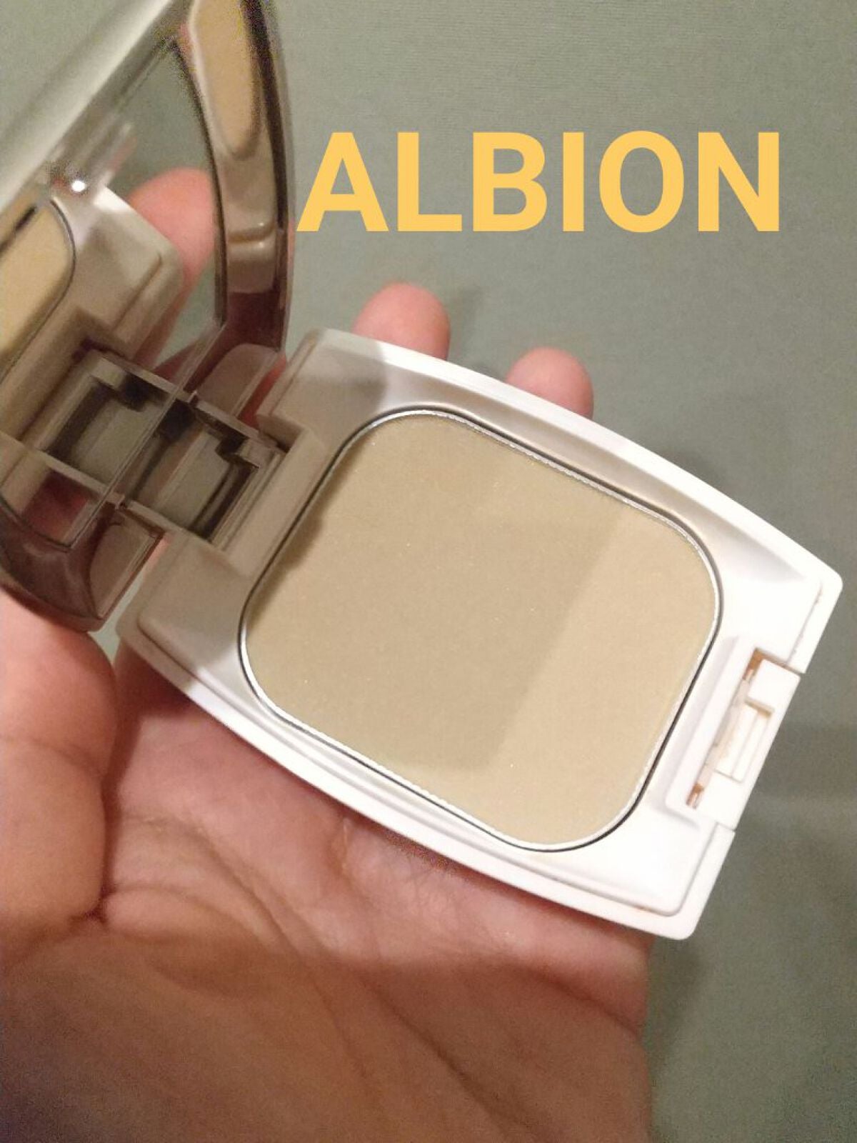 ファイン ヴェルヴェティ ファンデーション/Elégance/パウダーファンデーションを使ったクチコミ(2枚目)