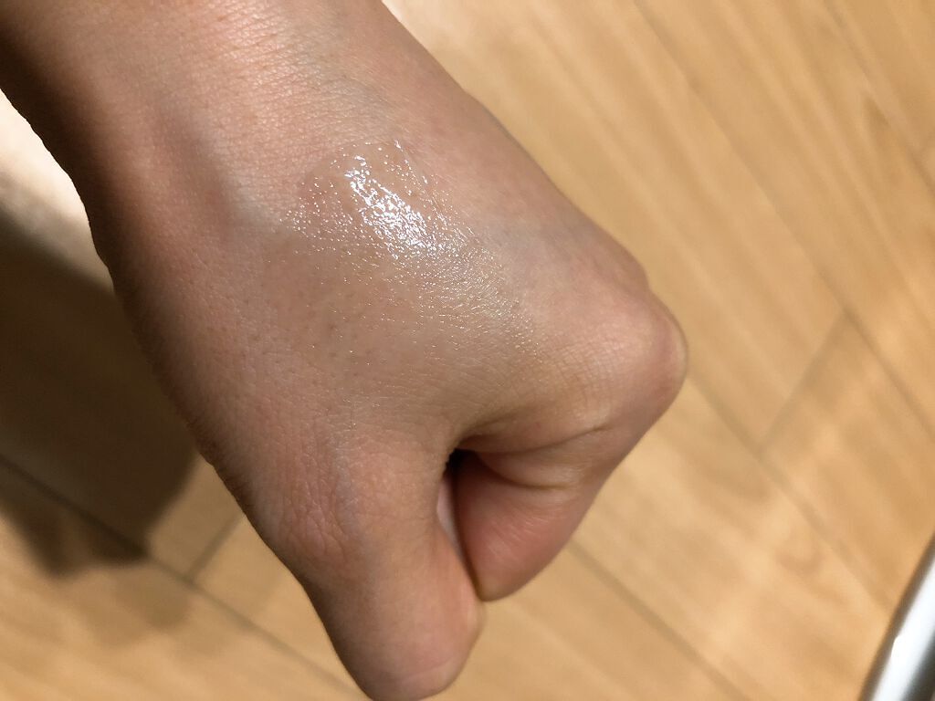 ヴァセリン リップ モイストシャイン オリジナル/ヴァセリン/リップバームを使ったクチコミ（3枚目）