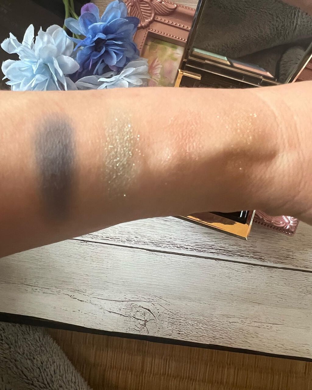 シグニチャー カラー アイズ/SUQQU/アイシャドウパレットを使ったクチコミ(2枚目)