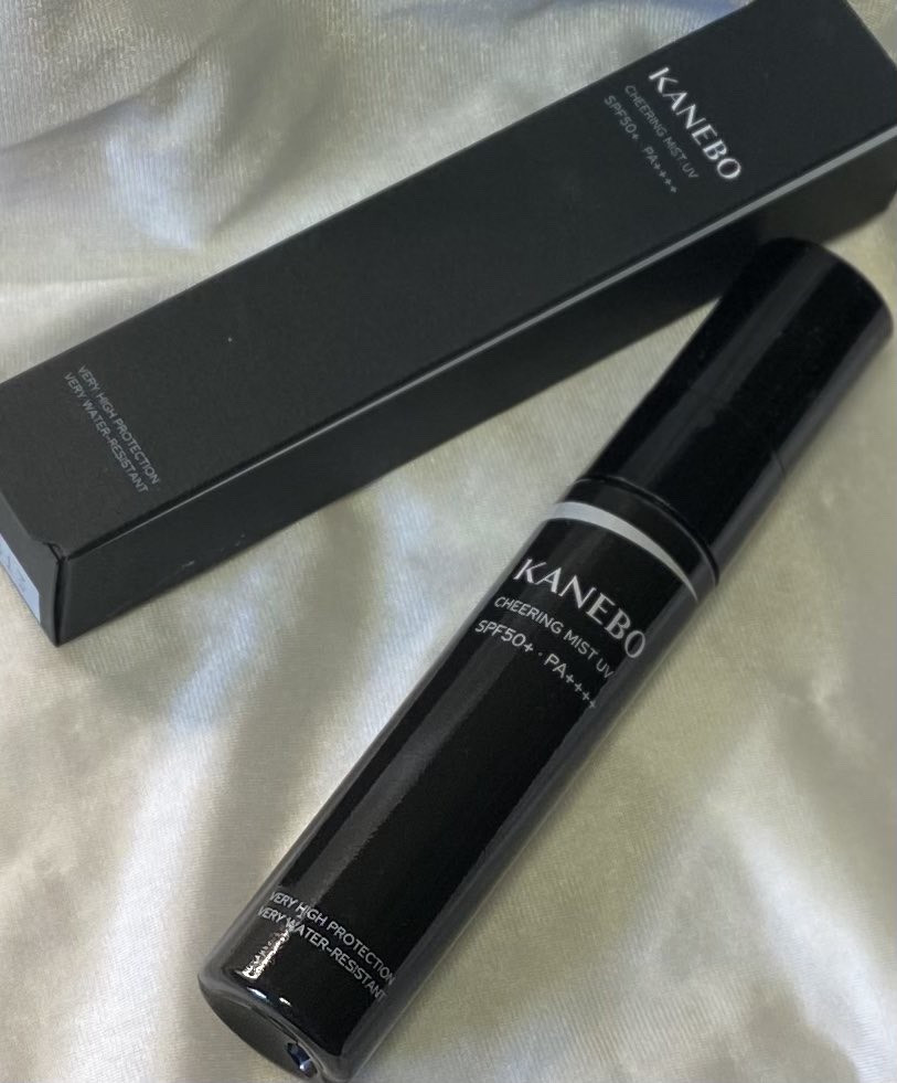 ♠
カネボウ チアリング ミスト UV／Kanebo
♠
ミストでSPF50はありがたいです︎👍🏻 ̖́-
手でなじませるだけで瞬時に均ーにのび広がり、
ジェル膜に変化。高い紫外線カット効果、
スーパーウォータープルーフを実現🤗
小さ