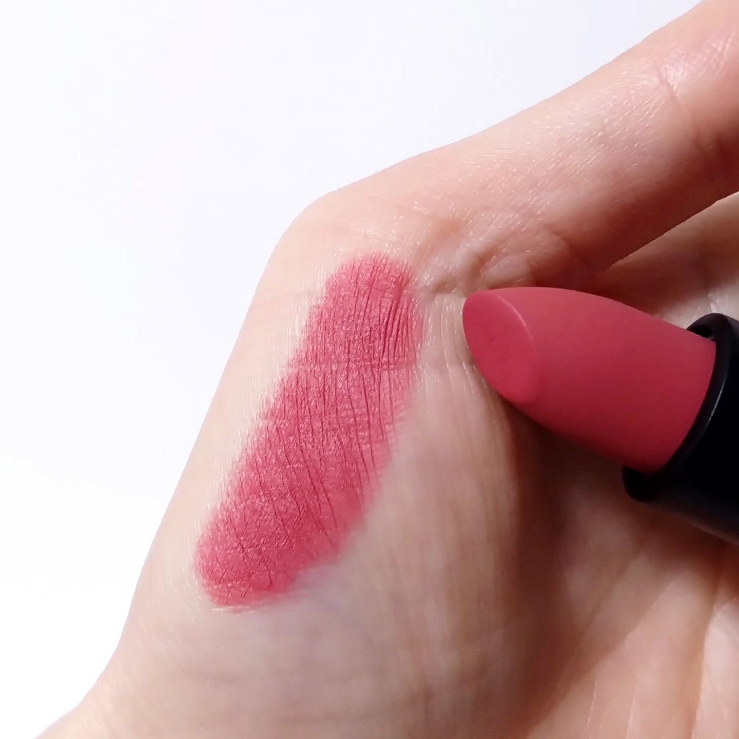 ムードウェアブラーリップスティック 006 Ruffle/MUZIGAE MANSION/口紅を使ったクチコミ（3枚目）