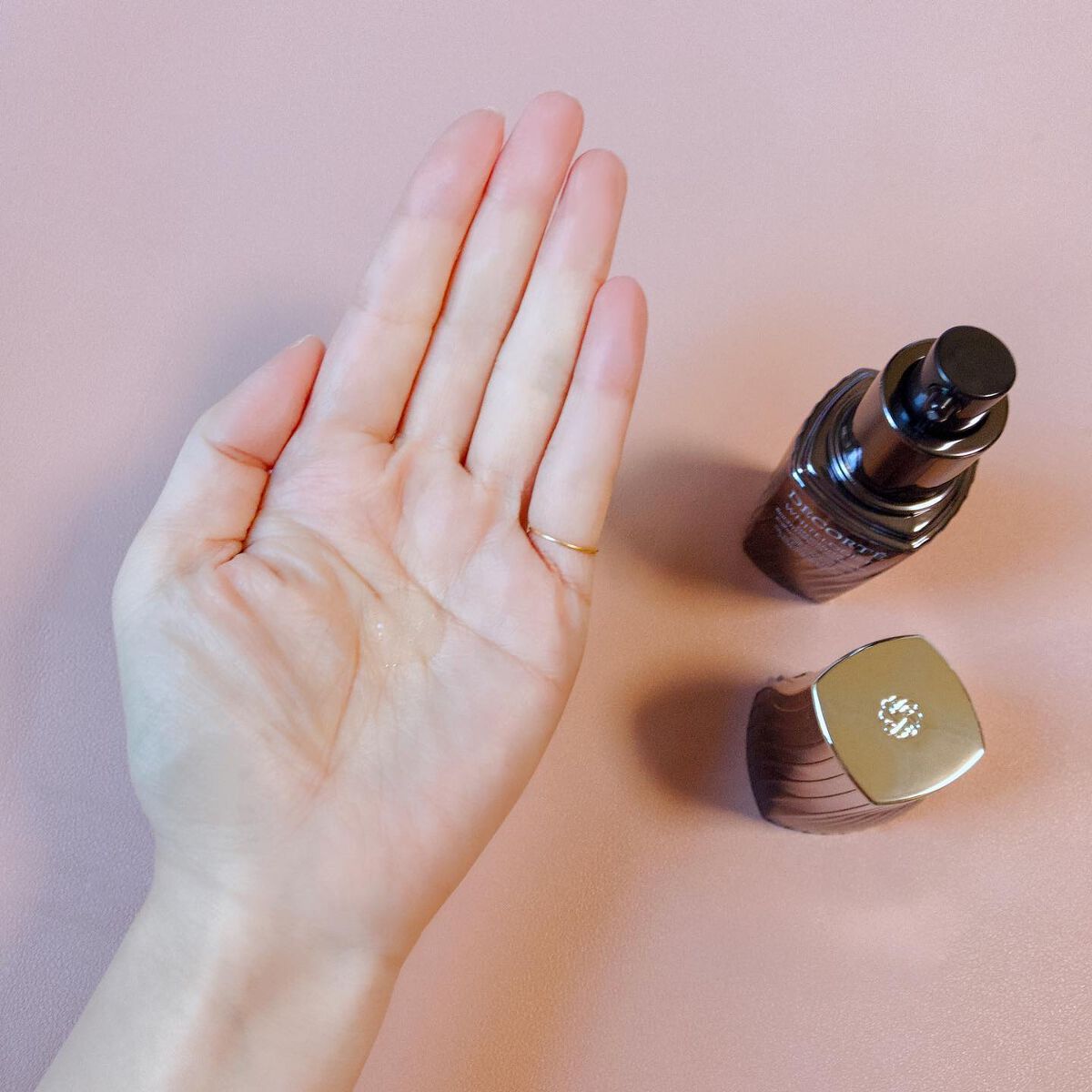 ホワイトロジスト ネオジェネシス ブライトニング コンセントレイト/DECORTÉ/美容液を使ったクチコミ(2枚目)