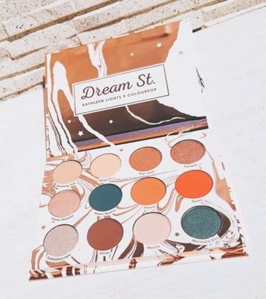 ColourPop ドリームストリートプレストパウダー シャドーパレットのクチコミ「💜💛💚COLOURPOP💚💛💜
～Dream St. ＜KATHLEEN  LIGHTS×CO.....」（1枚目）