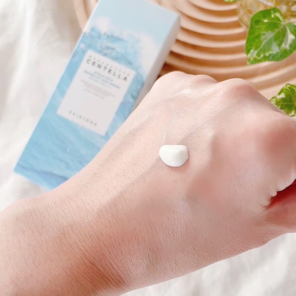 ヒアルーシカ ウォーターフィット サンセラム/SKIN1004/日焼け止めローションを使ったクチコミ（2枚目）