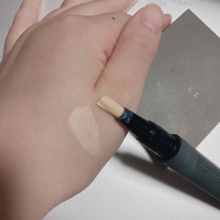 THREE アドバンスド スムージング コンシーラーのクチコミ「
♡ THREE
 アドバンスド スムージング コンシーラー 01   
 本体3,500円.....」(3枚目)