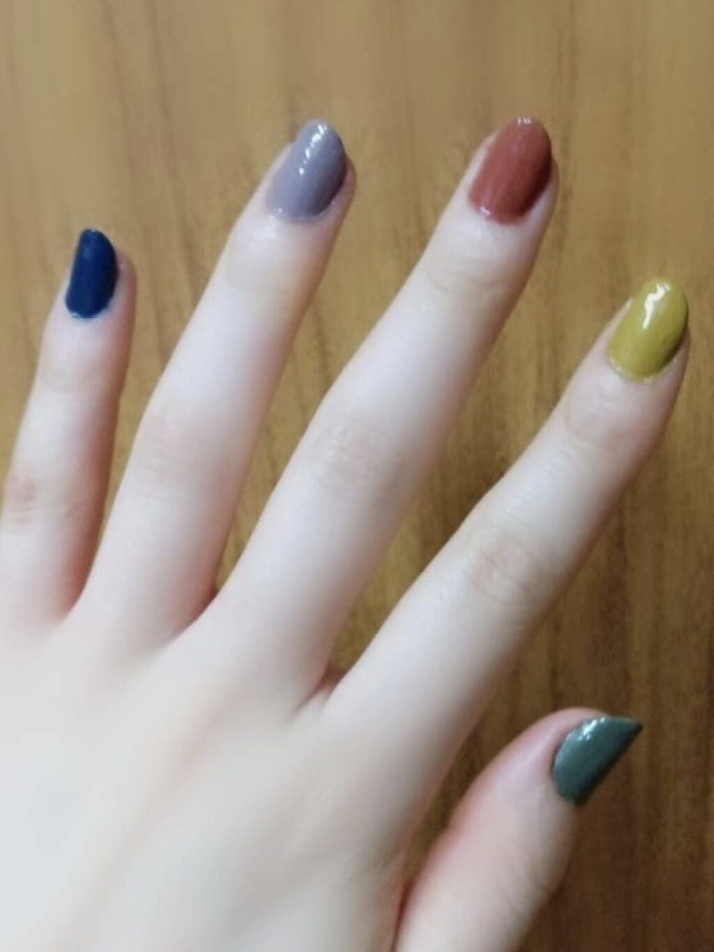 カラフルネイルズ/キャンメイク/マニキュアを使ったクチコミ(5枚目)