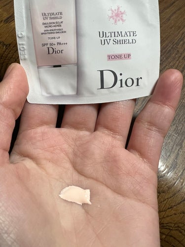 【旧】スノー UVシールド トーンアップ 50+/Dior/日焼け止め・UVケアを使ったクチコミ（2枚目）